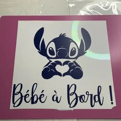 Sticker voiture “Bébé à bord” Stitch